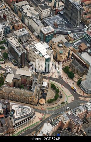 Vue aérienne de City Square, avec le nouveau siège de la chaîne 4, le quartier des affaires du centre-ville de Leeds, West Yorkshire, nord de l'Angleterre, Royaume-Uni Banque D'Images