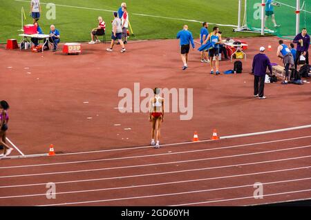 ROME, ITALIE - 10 JUIN 2010 : les athlètes effectuent un saut en hauteur lors des championnats d'athlétisme du Gala d'or de Rome 2010 au stade olympique de Rome, en Italie. Banque D'Images