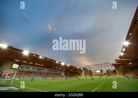 Monaco, Monaco, le 10 août 2021. Un point de vue général pendant le match de la Ligue des champions de l'UEFA au Stade Louis II, Monaco. Le crédit photo devrait se lire: Jonathan Moscrop / Sportimage Banque D'Images