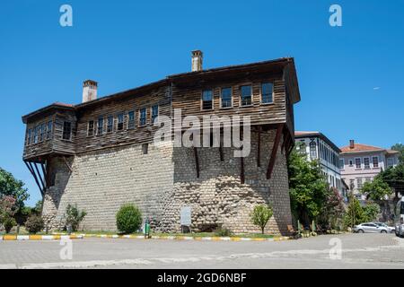 Le château de Bolaman (turc : Bolaman Kalesi) est un château historique situé dans la ville de Fassa, dans la province d'Ordu, en Turquie. Banque D'Images