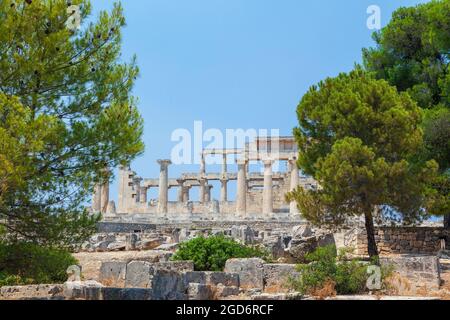 Le Temple d'Aphaia ou Afea, un temple dorique dans un complexe de sanctuaire dédié à la déesse Αthina Aphaia sur l'île d'Aegina (Grèce) de 500 av. J.-C. Banque D'Images