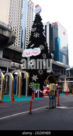 Décoration arbre de Noël terminal 21 Sukhumvit Road Bangkok Thaïlande Banque D'Images