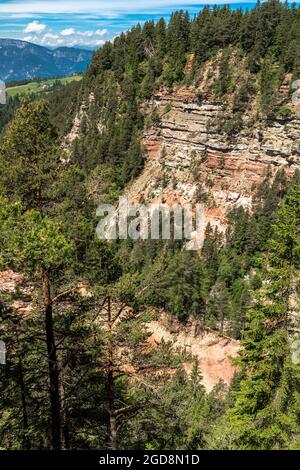 Gorge Bletterbach près de Bozen, le Tyrol du Sud Banque D'Images