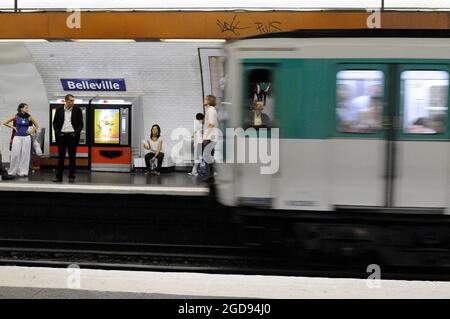 FRANCE. PARIS (75) BELLEVILLE-MENILMONTANT. MÉTRO Banque D'Images