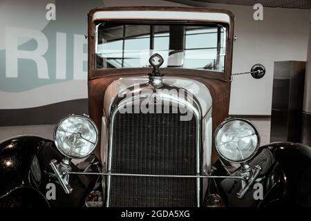 4 juin 2019, Moscou, Russie: Vue latérale de la voiture française Citroën B14 1928. Voitures rétro classiques des années 1920. Banque D'Images