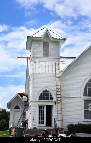 Old Cumberland Presbyterian Church in Lamar, Arkansas et également à la maison à l'Église du Christ, restauré deviendra un centre de l'événement. Et en bois blanc. Banque D'Images