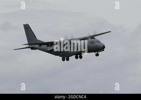 96-6046, une CASA CN-235-300 exploitée par le 427e Escadron des opérations spéciales, une unité secrète de la United States Air Force, arrivant à l'aéroport international de Prestwick à Ayrshire, en Écosse. Banque D'Images