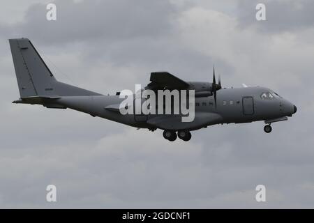 96-6046, une CASA CN-235-300 exploitée par le 427e Escadron des opérations spéciales, une unité secrète de la United States Air Force, arrivant à l'aéroport international de Prestwick à Ayrshire, en Écosse. Banque D'Images