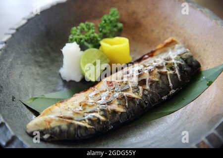 Maquereau avec riz cuisine japonaise Banque D'Images