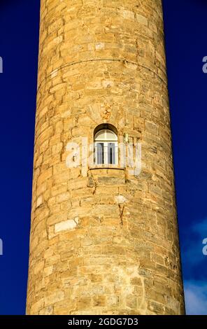 Phare néoclassique de Cabo de Palos, un jour ensoleillé d'été Banque D'Images