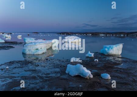 Fonte des icebergs, port d'Iqaluit, Canada. Banque D'Images