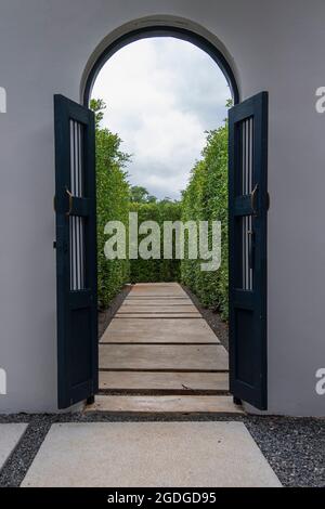 Entrée dans un jardin secret au parc national de Khao Yai Banque D'Images