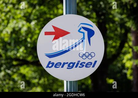 Célèbre saut à ski olympique de Bergisel à Innsbruck - INNSBRUCK, AUTRICHE, EUROPE - 29 JUILLET 2021 Banque D'Images