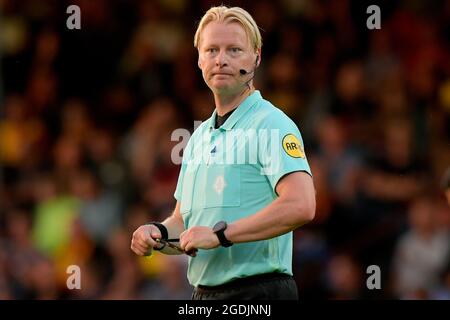 Deventer, pays-Bas. 13 août 2021. DEVENTER, PAYS-BAS - AOÛT 13: Arbitre Kevin Blom pendant le match néerlandais Eredivisie entre Vas-y Eagles et SC Heerenveen à Adelaarshorst le 13 août 2021 à Deventer, pays-Bas (photo de Dennis Bresser/Orange Pictures) crédit: Orange pics BV/Alay Live News Banque D'Images