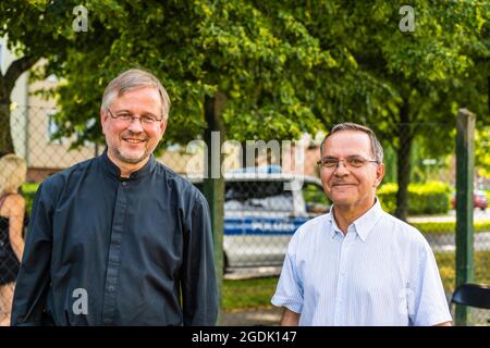 Michael Wieler , Volker Bandmann, am 13. Août 2021 avec an den Beginn des Baus der Berliner Mauer und die vollständige Schließung der innerdeutschen Banque D'Images