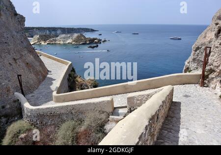 Isole Tremiti - Scorcio panoramico da via Diomede sull'Isola di San Nicola Banque D'Images