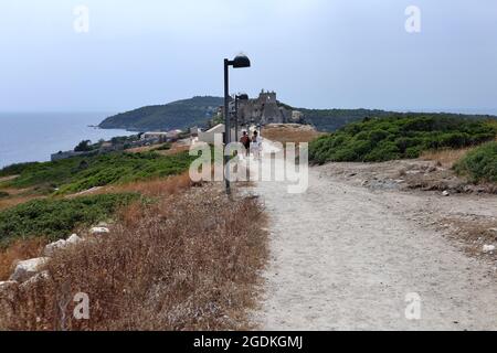 Isole Tremiti - Turisti dans la via Cimitero sull'Isola di San Nicola Banque D'Images