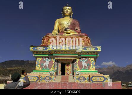 statue de bouddha géant de tawang dans l'arunachal pradesh, au nord-est de l'inde Banque D'Images