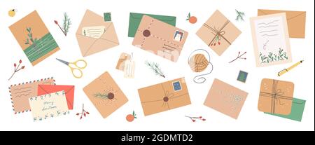 Jeu de différentes enveloppes de Noël avec courrier, timbres-poste et cartes postales, colis, illustration vectorielle plate.jeu de diverses lettres de papier artisanal. Illustration de Vecteur