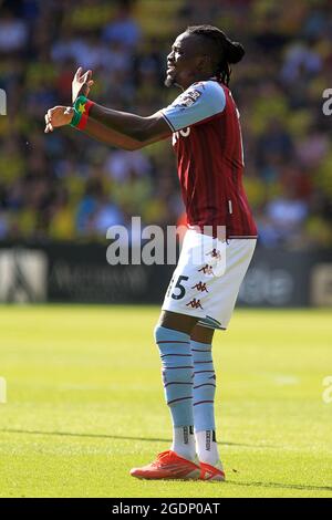 Watford, Royaume-Uni. 14 août 2021. Bertrand Traore d'Aston Villa en action pendant le jeu. Match de première ligue, Watford v Aston Villa au stade Vicarage Road à Watford le samedi 14 août 2021. Cette image ne peut être utilisée qu'à des fins éditoriales. Utilisation éditoriale uniquement, licence requise pour une utilisation commerciale. Aucune utilisation dans les Paris, les jeux ou les publications d'un seul club/ligue/joueur. photo par Steffan Bowen/Andrew Orchard sports photographie/Alay Live news crédit: Andrew Orchard sports photographie/Alay Live News Banque D'Images