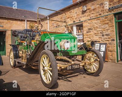 1911 Stanley Steamer au Classic car Show au Elsecar Heritage Centre, Barnsley, South Yorkshire. Banque D'Images