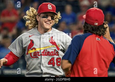 Kansas City, États-Unis. 14 août 2021. Harrison Bader (48) célèbre la victoire sur les Kansas City Royals au stade Kauffman à Kansas City, Missouri, le vendredi 13 août 2021. Photo de Kyle Rivas/UPI crédit: UPI/Alay Live News Banque D'Images
