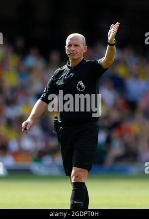 14 août 2021 ; Stade Vicarage Road, Watford, Herts, Angleterre ; Premier League football, Watford contre Aston Villa; arbitre Mike Dean Banque D'Images