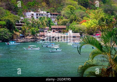 Le port de Boca de Tomatlan près de Puerto Vallarta, Mexique. Banque D'Images