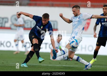 Andrea Pinamonti (FC Internazionale) a tiré le ballon lors de l'Inter - FC Internazionale vs Dinamo Kiev, match de football amical à Monza (MB), Italie, août 14 2021 Banque D'Images