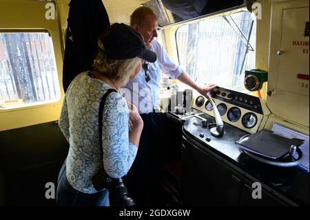 La cabine du conducteur d'une locomotive de classe 33. Banque D'Images