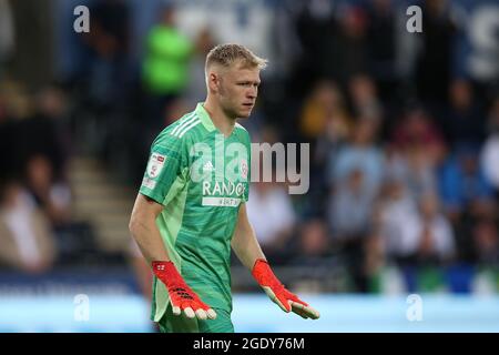 Swansea, Royaume-Uni. 14 août 2021. Aaron Ramsdale, gardien de but de Sheffield Utd, regarde dessus. Match de championnat EFL Skybet, Swansea City et Sheffield Utd au stade Swansea.com de Swansea le samedi 14 août 2021. Cette image ne peut être utilisée qu'à des fins éditoriales. Utilisation éditoriale uniquement, licence requise pour une utilisation commerciale. Aucune utilisation dans les Paris, les jeux ou les publications d'un seul club/ligue/joueur. photo par Andrew Orchard/Andrew Orchard sports Photography/Alamy Live News crédit: Andrew Orchard sports Photography/Alamy Live News Banque D'Images