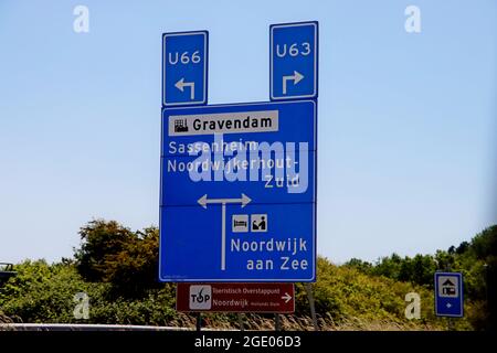 Direction Sassenhem, Noordwijkerhout en Noordwijk à la N206 aux pays-Bas Banque D'Images