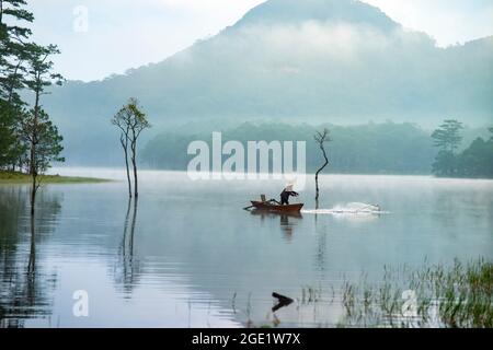 Lac de Nice Tuyen Lam dans la ville de Da Lat province de Lam Dong sud du Vietnam Banque D'Images