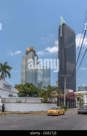 Gratte-ciels modernes dans le centre-ville de Panama, Panama Banque D'Images