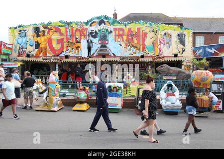 Promenade en train fantôme, parc de loisirs de Barry Island, South Wales, Royaume-Uni, août 2021 Banque D'Images