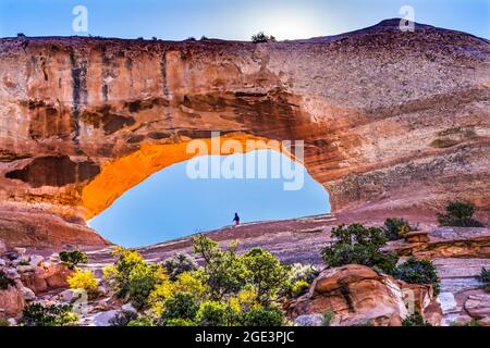 Wilson Arch Moab Utah États-Unis Sud-Ouest. Proche de Moab sur la Highway 191 en grès naturel Banque D'Images