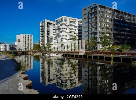 Zone de réaménagement portuaire à Odense, Danemark avec une architecture de logement moderne Banque D'Images