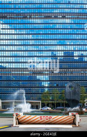 NEW YORK, bâtiment du siège des Nations Unies à Lower Midtown. Entre la 42e et la 48e rue à 1st Avenue. Manhattan, New york, États-Unis. Po Banque D'Images