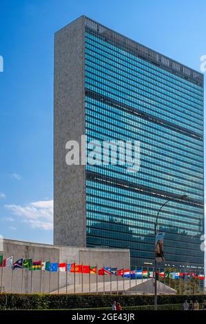 NEW YORK, bâtiment du siège des Nations Unies à Lower Midtown. Entre la 42e et la 48e rue à 1st Avenue. Manhattan, New york, États-Unis. Po Banque D'Images
