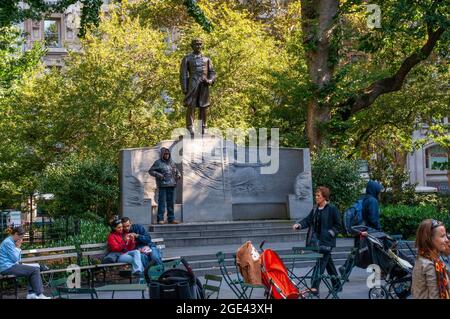 Statue de l'amiral David Glasgow Farragut dans Madison Square Park, New York. Le monument Admiral Farragut à l'extrémité nord de Madison Square Park Banque D'Images