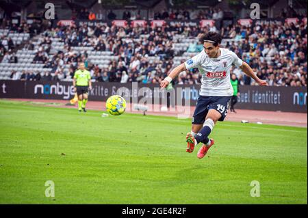 Aarhus, Danemark. 15 août 2021. Eric Kahl (19) de l'AGF vu lors du match 3F Superliga entre le FG d'Aarhus et le FC Copenhague au parc Ceres d'Aarhus. (Crédit photo : Gonzales photo/Alamy Live News Banque D'Images