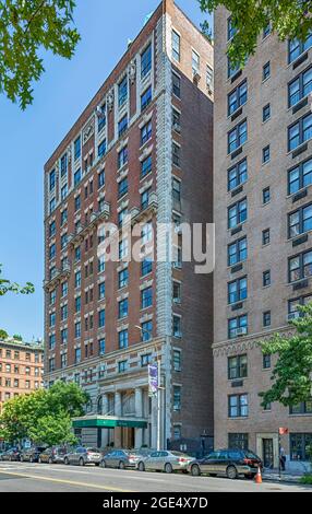 51 West 81st Street, alias la Galaxie, a été érigée en 1905. Il a été conçu par Frederick C. Brown dans le style Beaux-Arts. Le bâtiment fait partie de l'Upper Banque D'Images