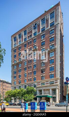 51 West 81st Street, alias la Galaxie, a été érigée en 1905. Il a été conçu par Frederick C. Brown dans le style Beaux-Arts. Le bâtiment fait partie de l'Upper Banque D'Images