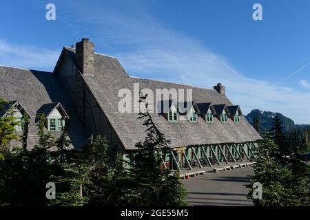 Vue sur le Paradise Inn Lodge à Paradise à Mt. Parc national de Rainier dans l'État de Washington, États-Unis. Banque D'Images