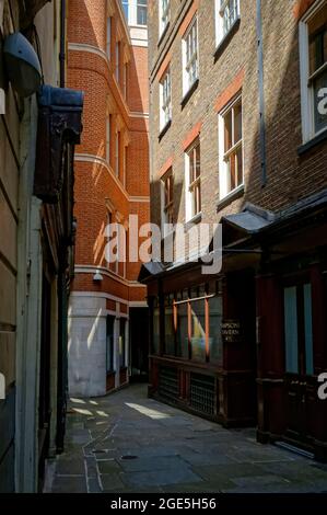 Castle court, ville de Londres, Angleterre Banque D'Images