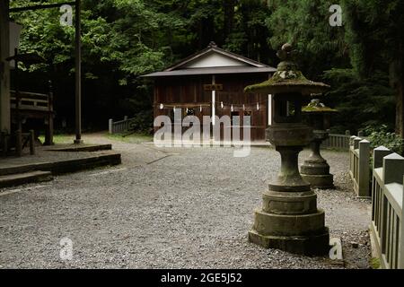 Nagano, Japon, 2021-12-08 , temple de Togakushi inférieur. Banque D'Images