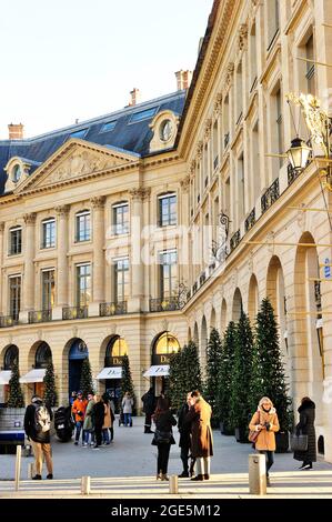 FRANCE, PARIS (75) 1ER ARRONDISSEMENT, PLACE VENDÔME À L'HEURE DE NOËL Banque D'Images