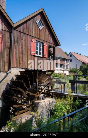 Moulin à eau dans le quartier Gerber, Schiltach im Kinzigtal, Forêt Noire, Bade-Wurtemberg, Allemagne Banque D'Images