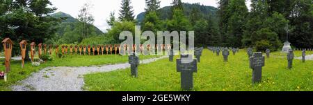 Cimetière militaire, commémoration des soldats tombés au cours de la Seconde Guerre mondiale, Boeckstein, Bad Gastein, Salzburger Land, Autriche Banque D'Images