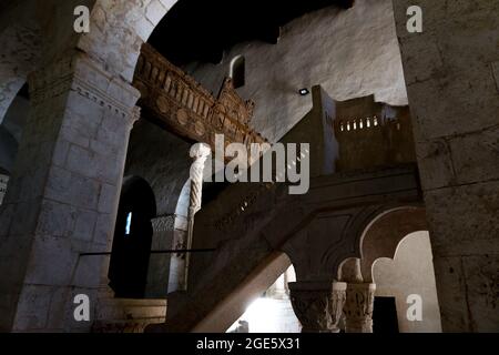 Rosciolo dei Marsi , Italie-août 7, 2021:l'église romane, d'origine bénédictine, est située dans un endroit isolé sur les pentes du mont Velino.the Banque D'Images